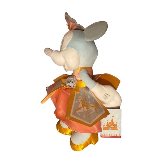 Disney Minnie Mouse Main Attraction Plush King Arthur 7/12 NWT limited edition - Picture 3 of 5